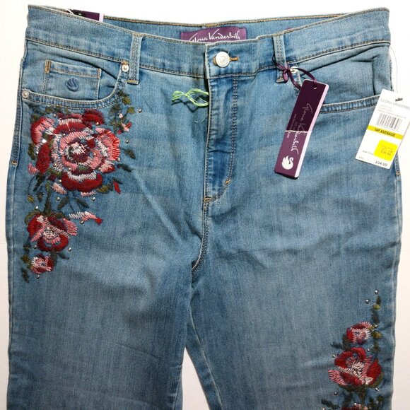 Gloria Vanderbilt Women's Rose Bouquet Embroidered Tapered Fit Jeans 14P Petite - Picture 3 of 12